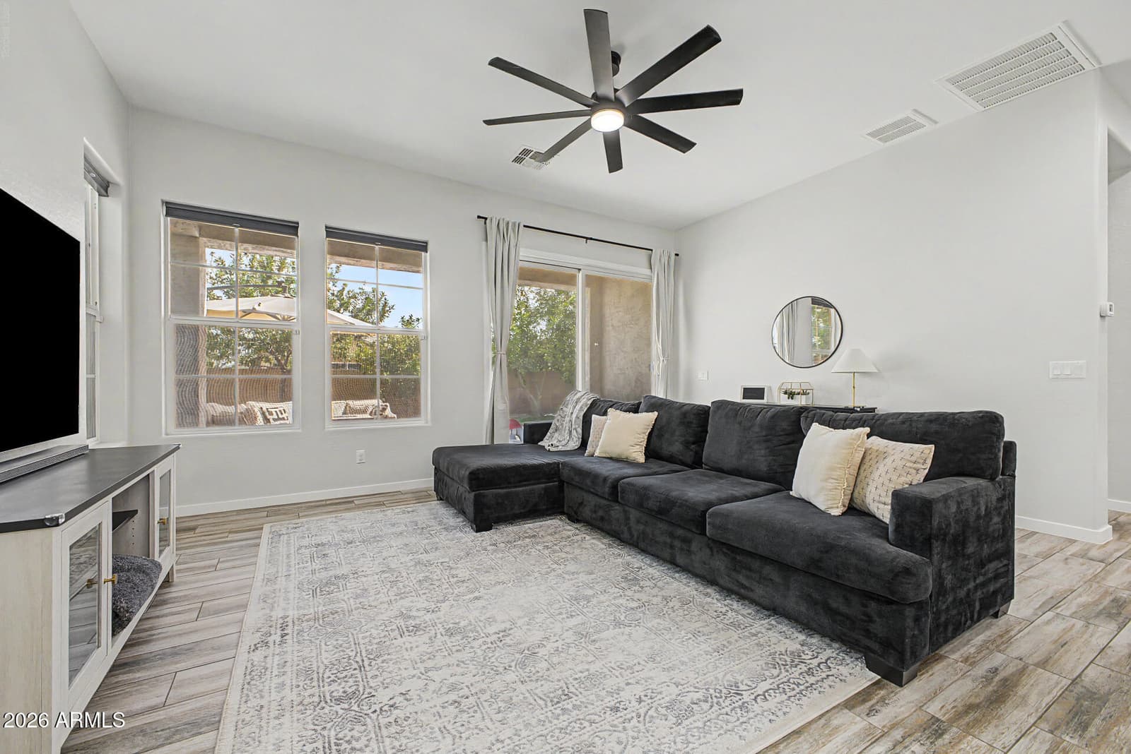 10107 E NOPAL Avenue, Mesa, AZ 85209 — photo 7 of 36