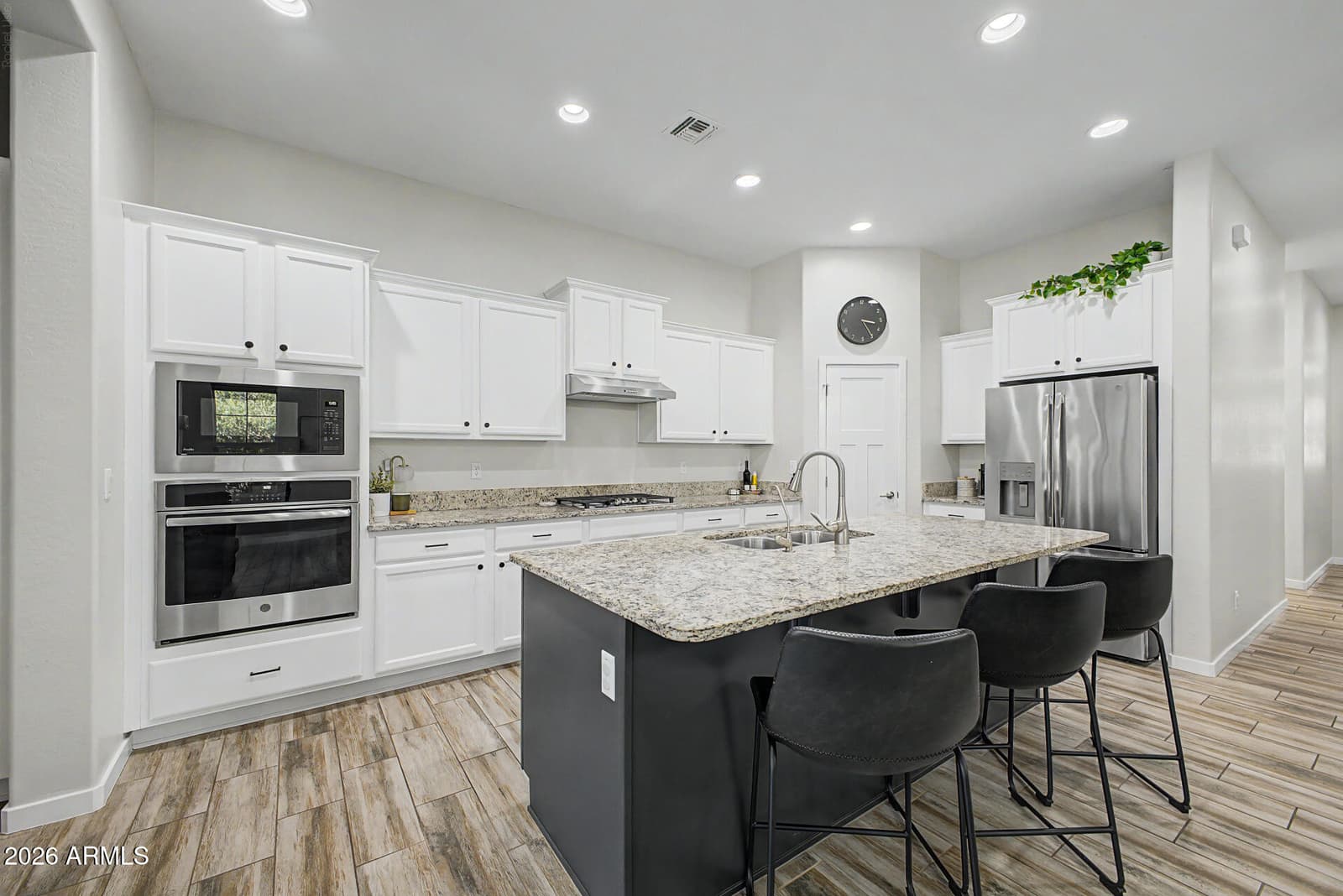 10107 E NOPAL Avenue, Mesa, AZ 85209 — photo 13 of 36