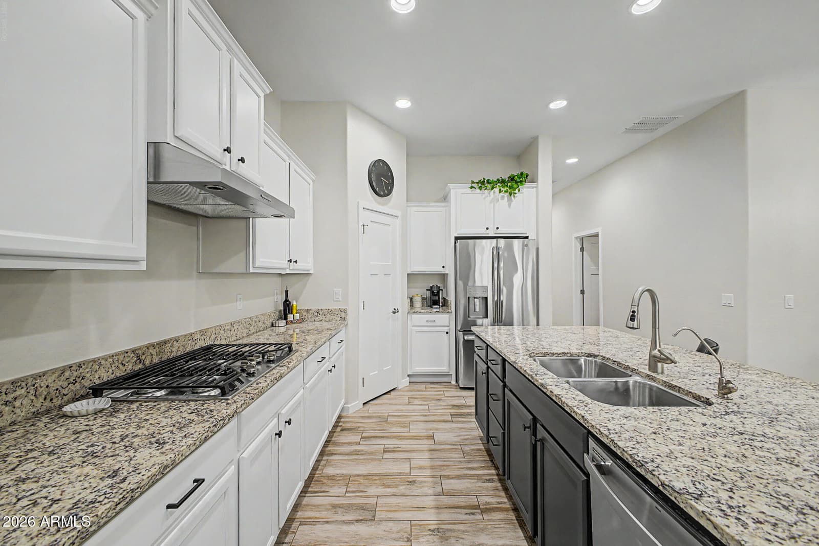 10107 E NOPAL Avenue, Mesa, AZ 85209 — photo 16 of 36