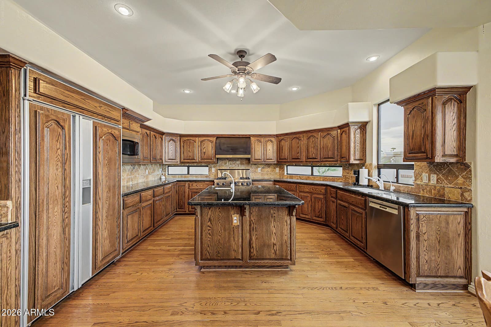 1748 E QUEEN PALM Drive, Gilbert, AZ 85234 — photo 11 of 36
