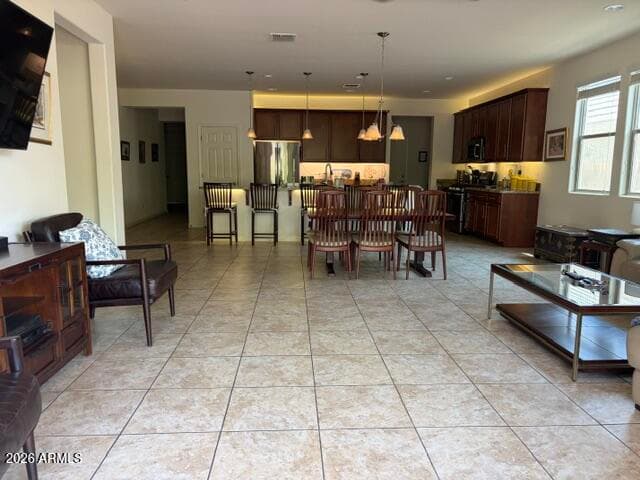 10113 W ANGELS Lane, Peoria, AZ 85383 — photo 12 of 27