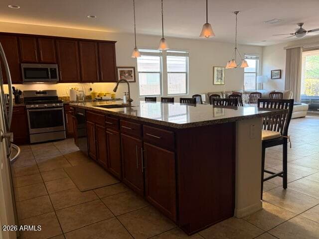 10113 W ANGELS Lane, Peoria, AZ 85383 — photo 14 of 27