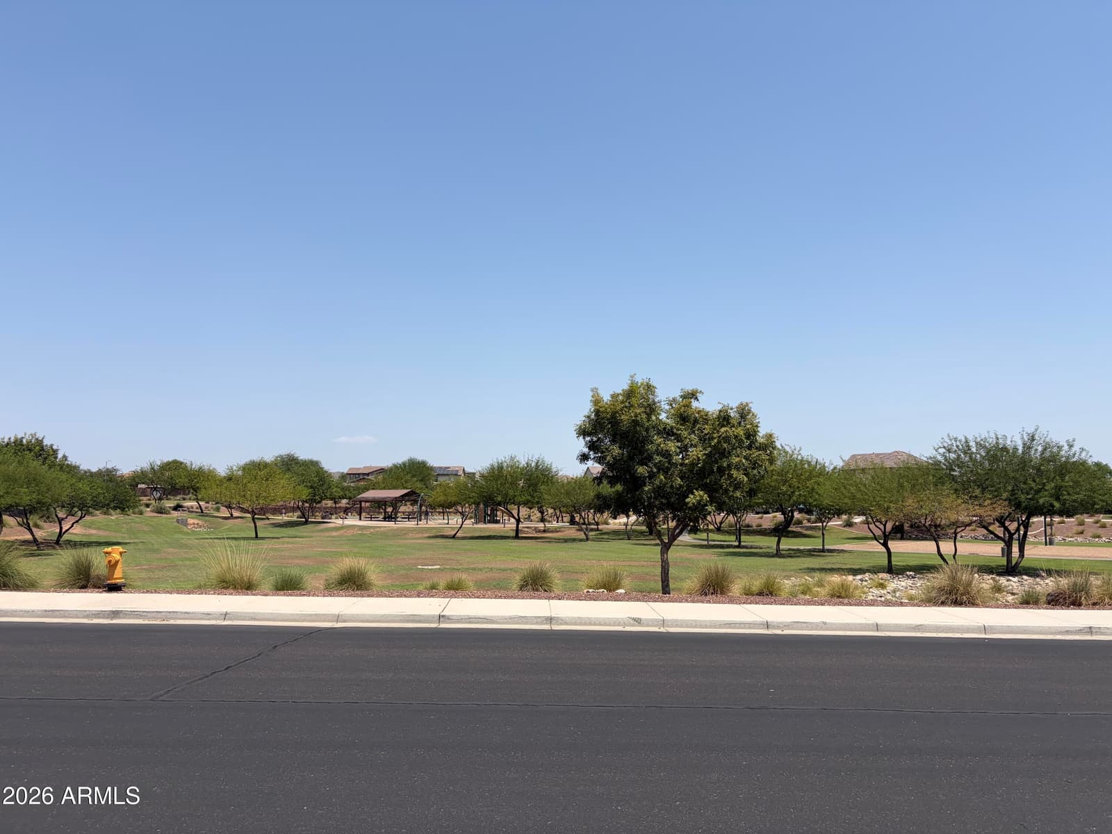10113 W ANGELS Lane, Peoria, AZ 85383 — photo 7 of 27