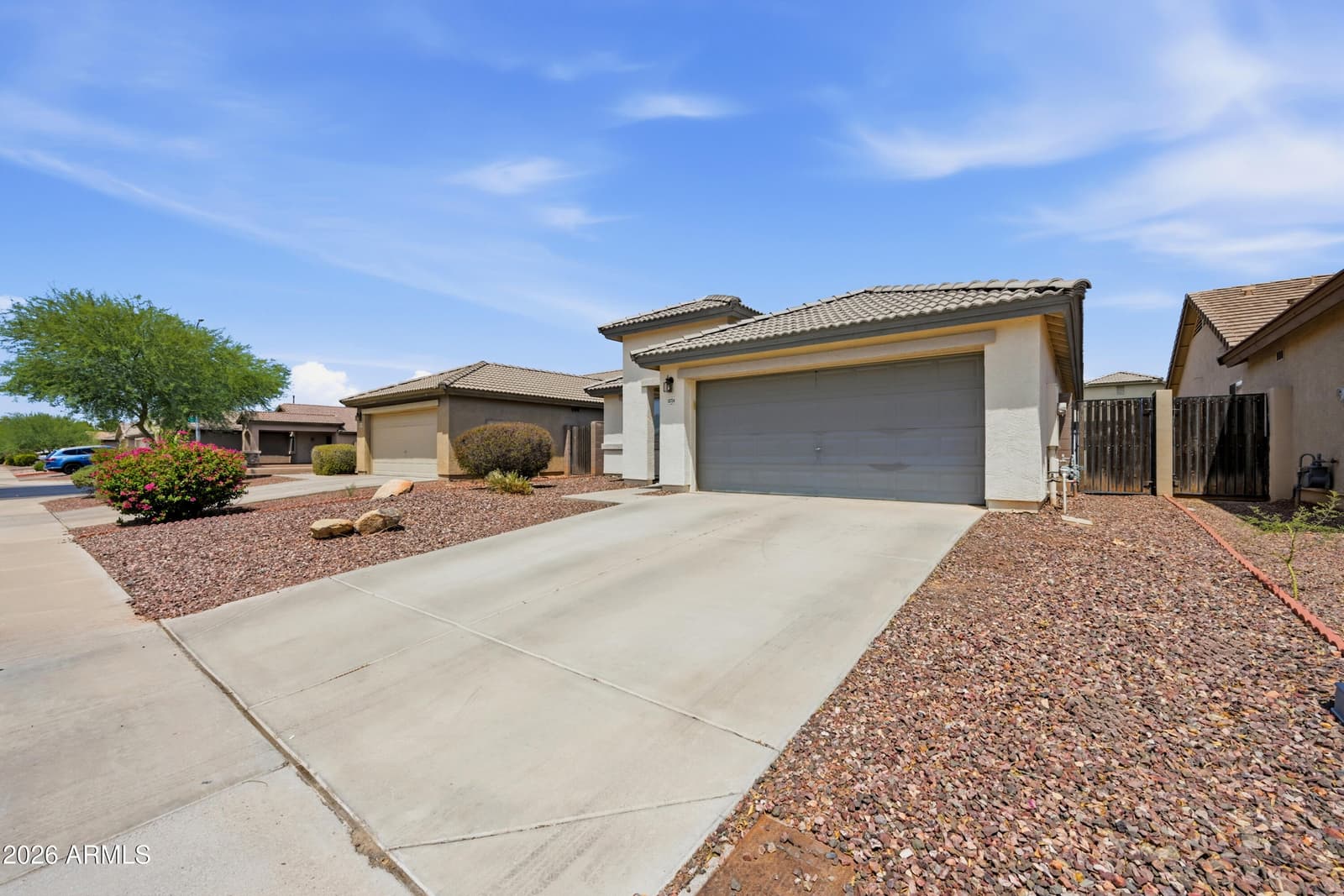 10756 W ELM Lane, Avondale, AZ 85323 — photo 2 of 31