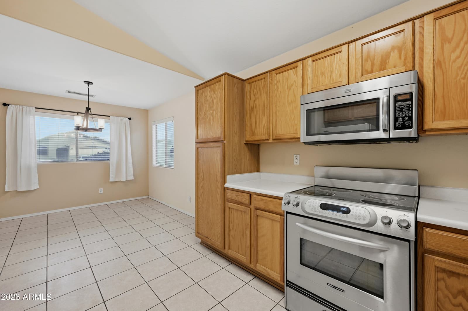10756 W ELM Lane, Avondale, AZ 85323 — photo 8 of 31