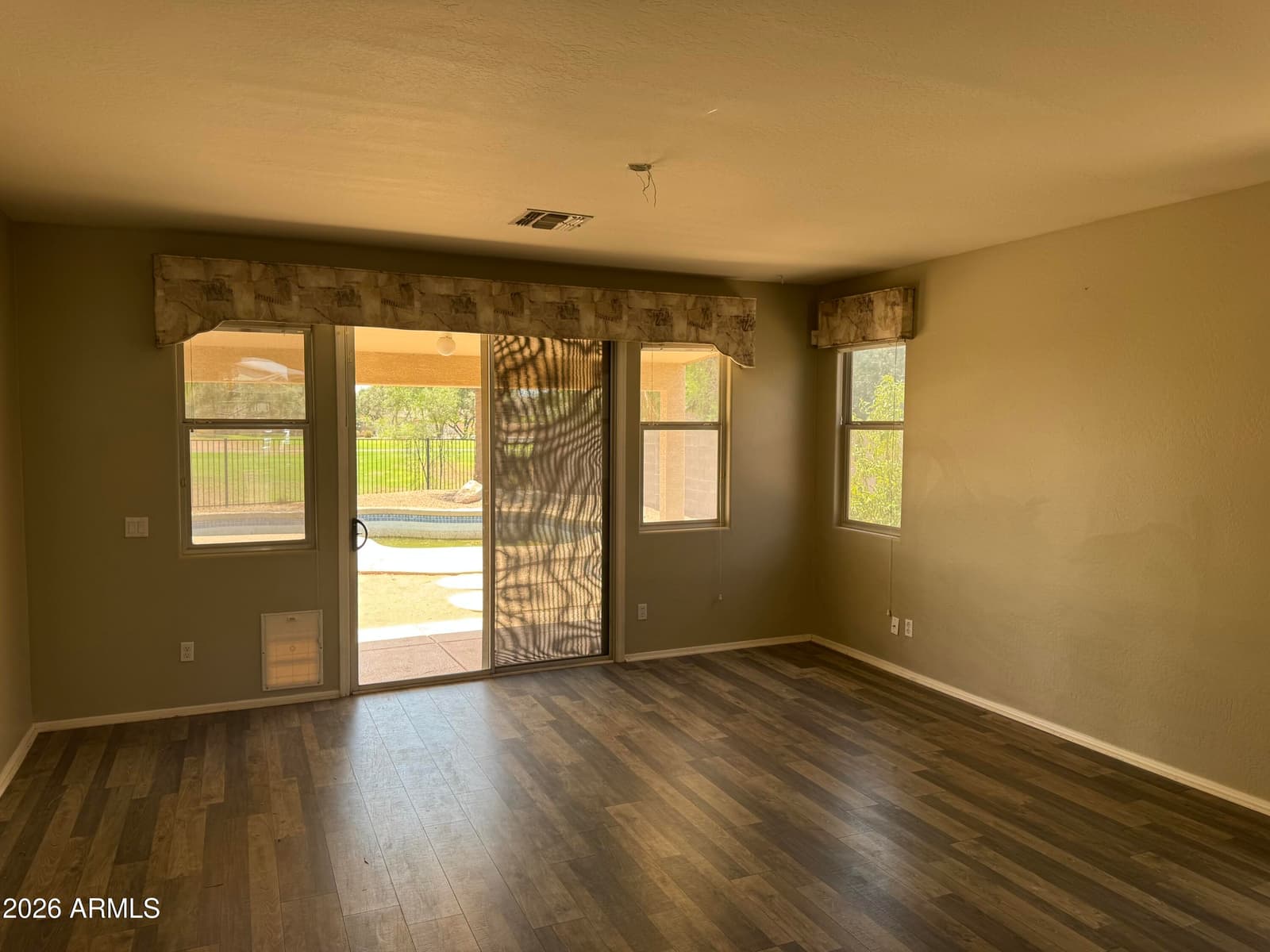 2575 E BROOKS Street, Gilbert, AZ 85296 — photo 8 of 20