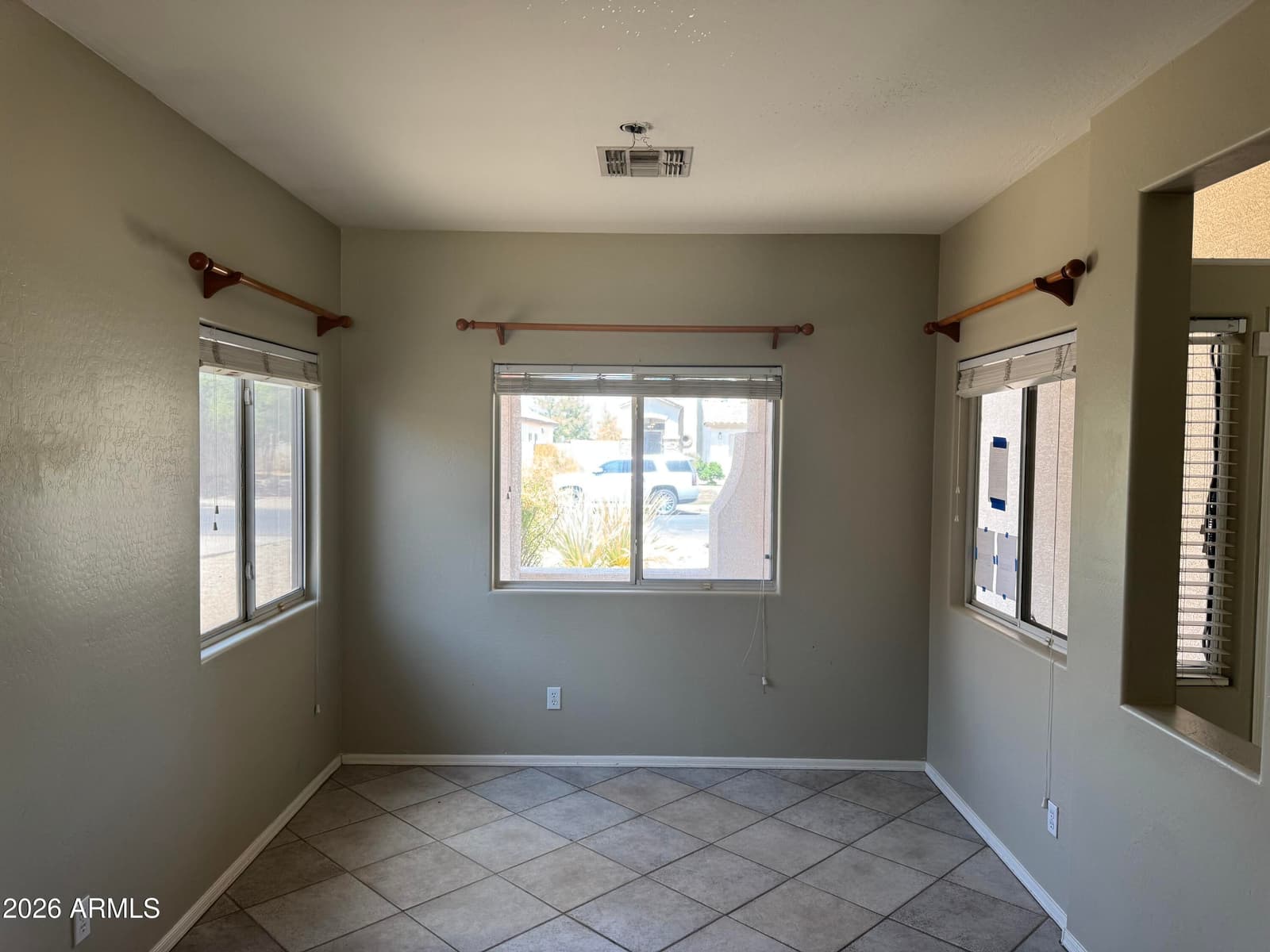 2575 E BROOKS Street, Gilbert, AZ 85296 — photo 13 of 20