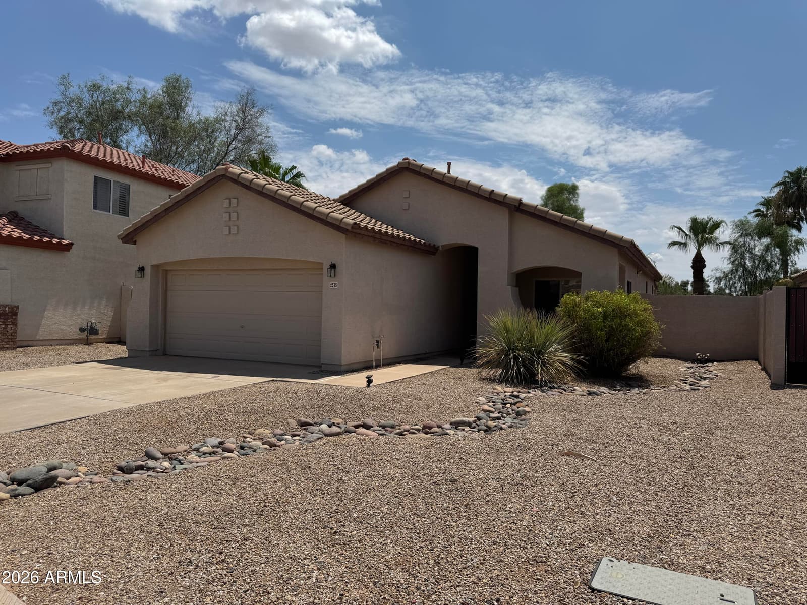 2575 E BROOKS Street, Gilbert, AZ 85296 — photo 1 of 20