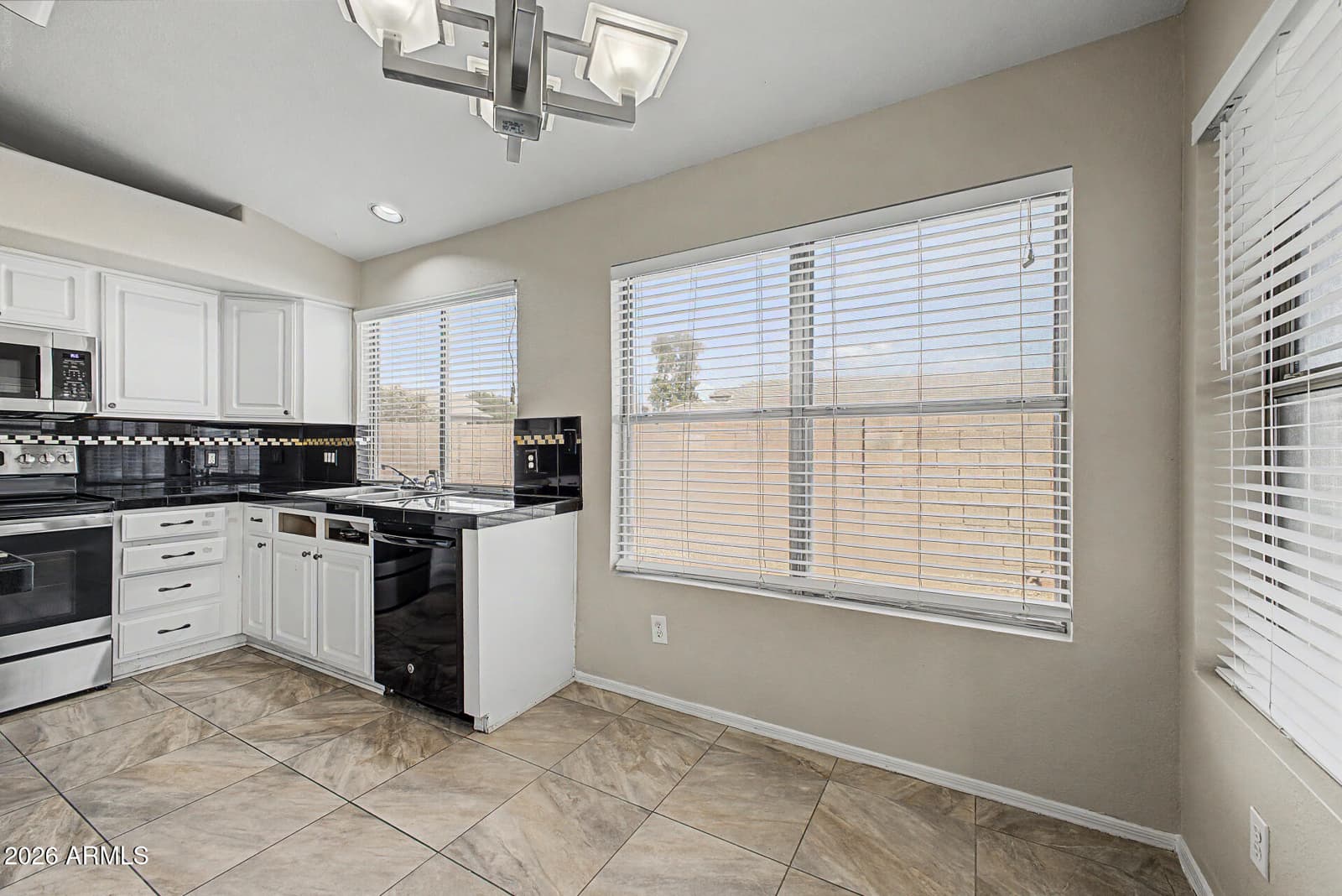6503 W ADOBE Drive, Glendale, AZ 85308 — photo 15 of 37