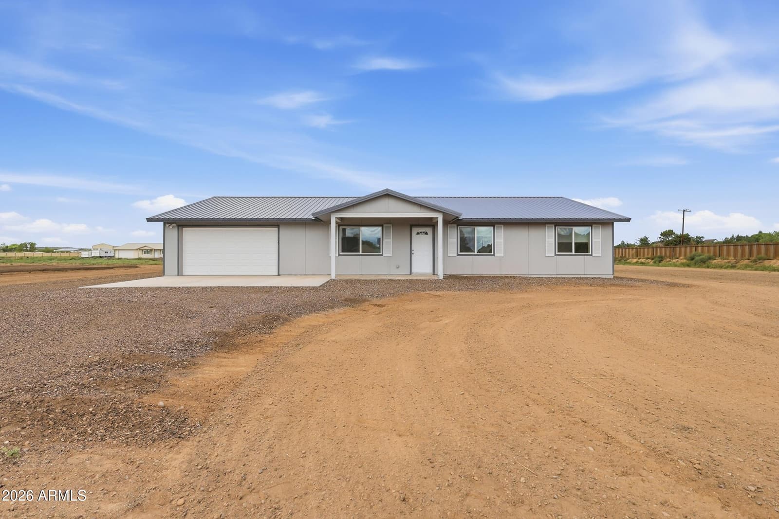 327 Halli Jo Loop, Taylor, AZ 85939 — photo 1 of 35