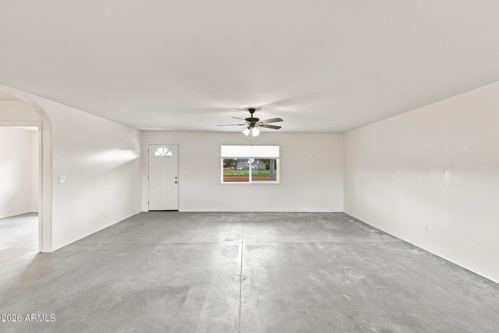 327 Halli Jo Loop, Taylor, AZ 85939 — photo 7 of 35