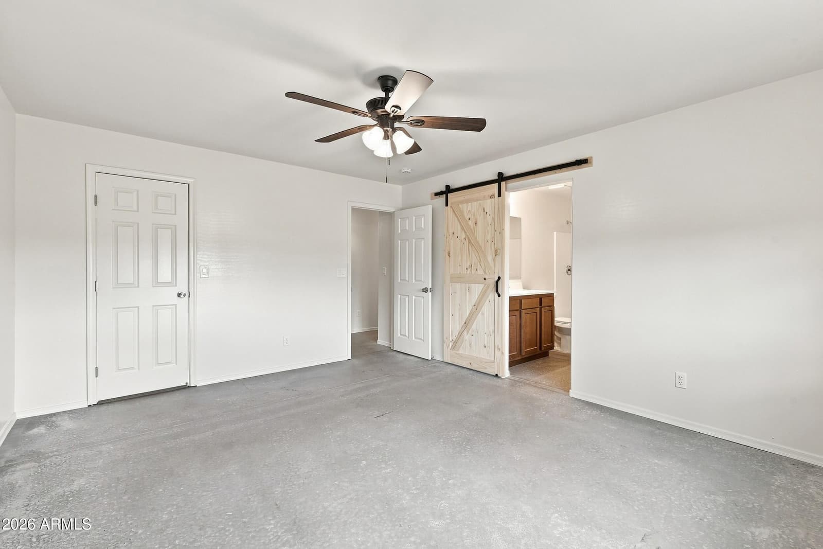 327 Halli Jo Loop, Taylor, AZ 85939 — photo 14 of 35