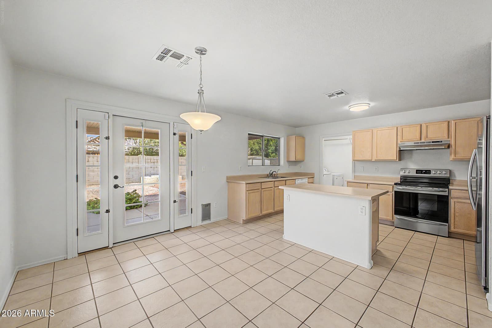 454 W COTTON Lane, Gilbert, AZ 85233 — photo 9 of 26