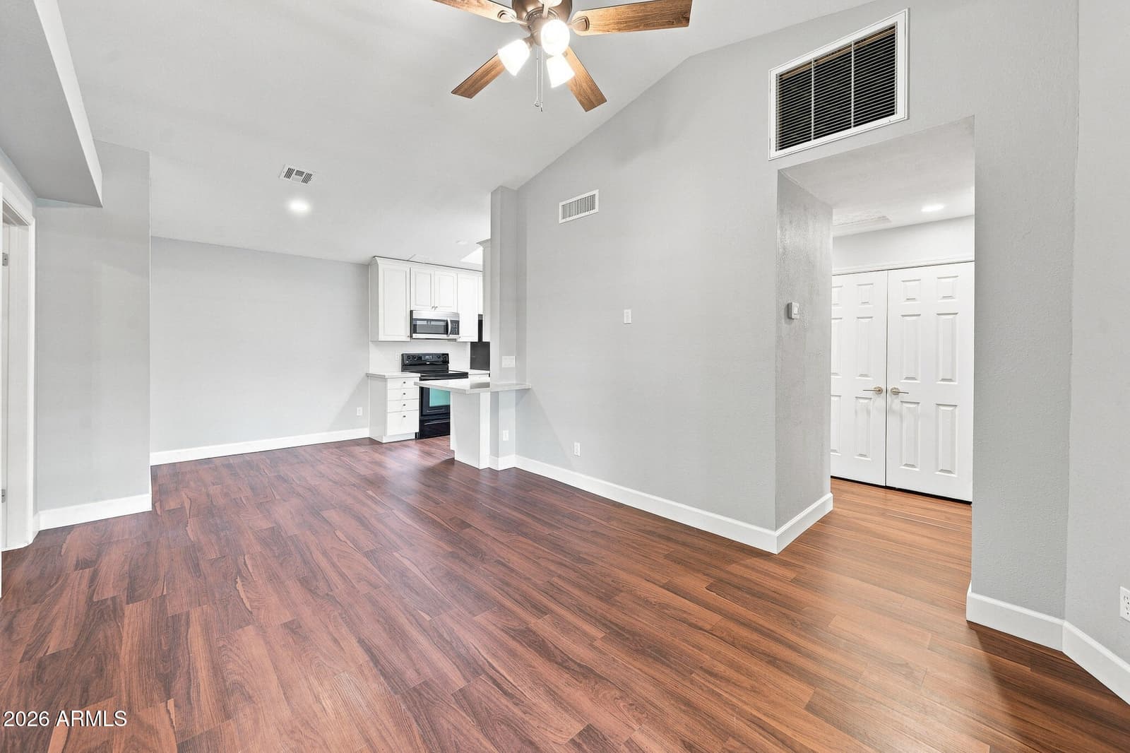 8140 N 107th Avenue 142, Peoria, AZ 85345 — photo 8 of 43