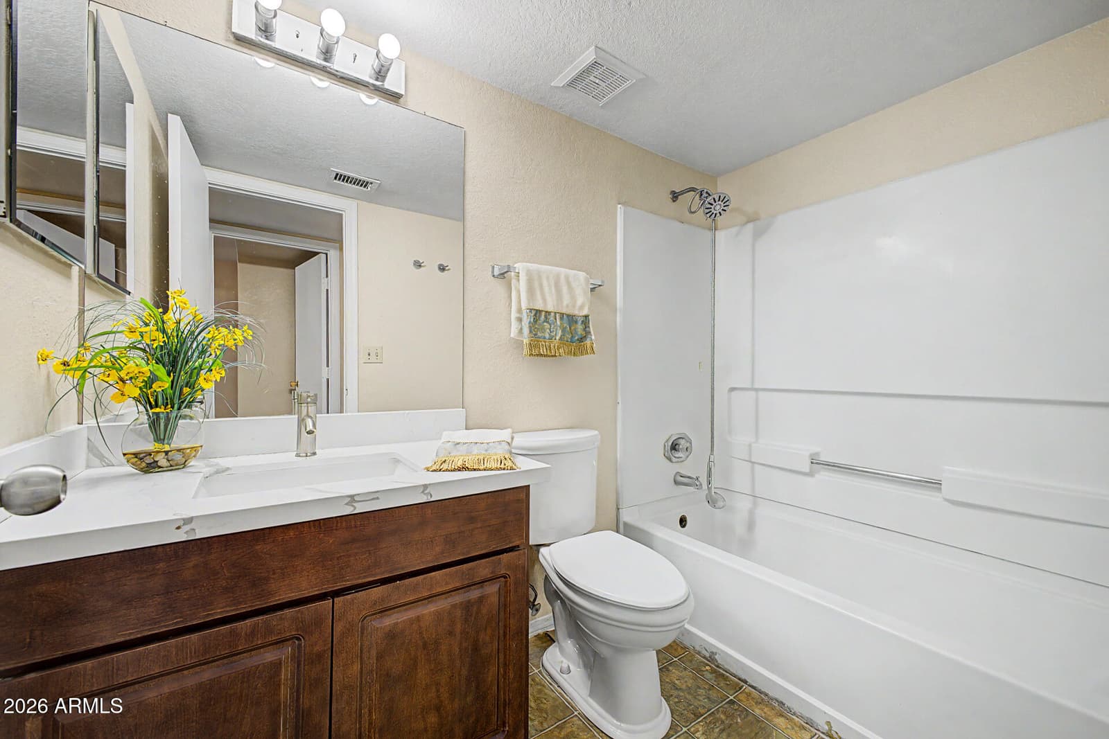 4545 N 67TH Avenue 1086, Phoenix, AZ 85033 — photo 14 of 31
