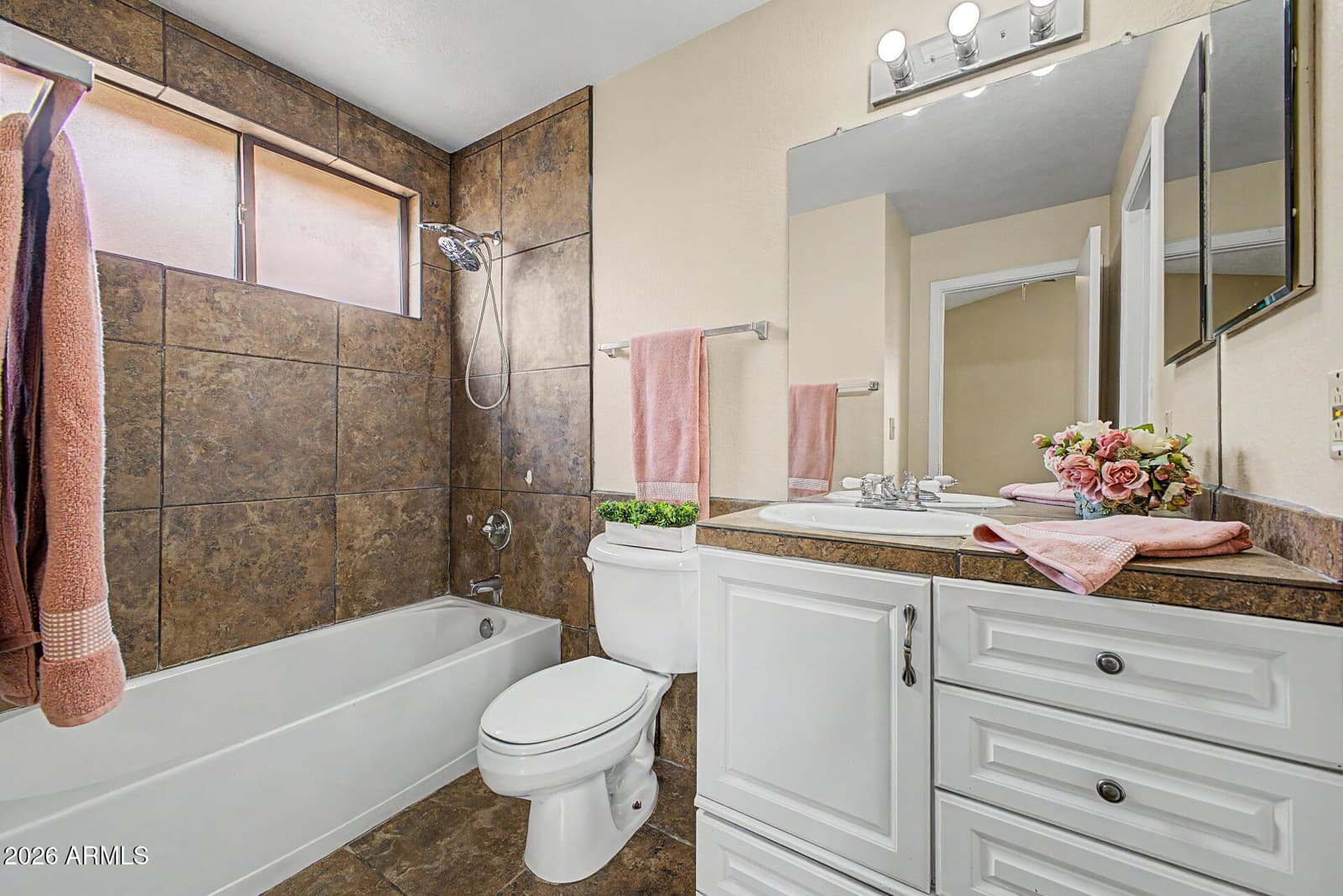 4545 N 67TH Avenue 1086, Phoenix, AZ 85033 — photo 18 of 31