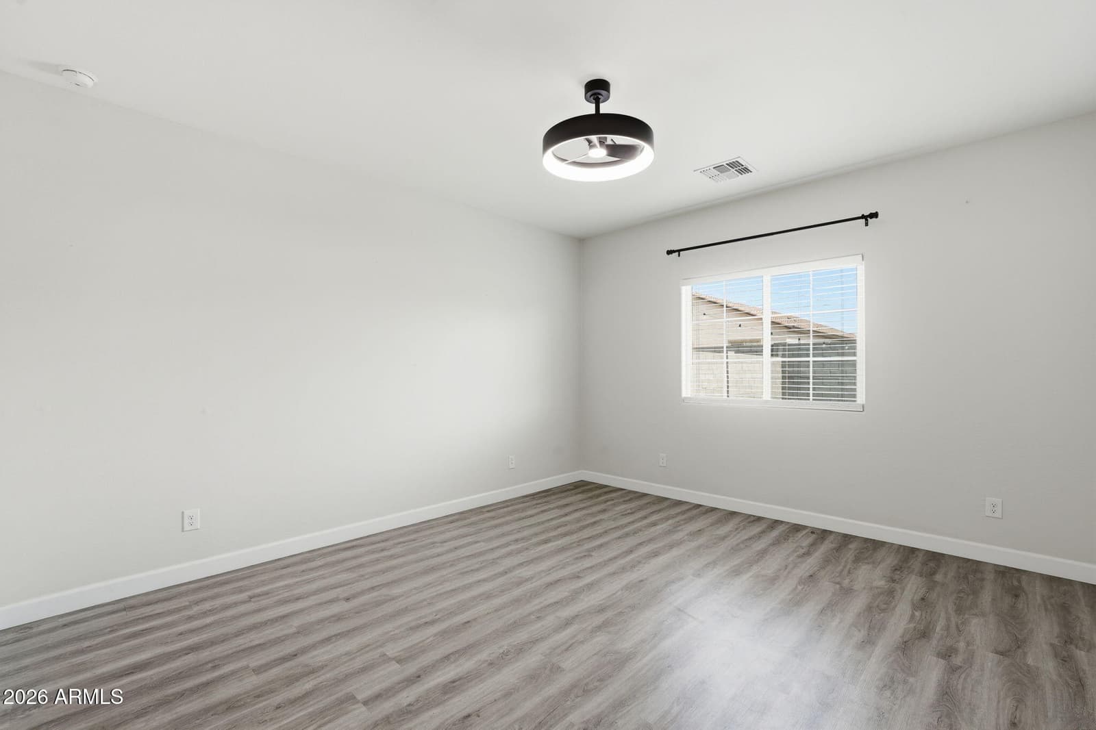 11204 W MOBILE Lane, Tolleson, AZ 85353 — photo 5 of 26