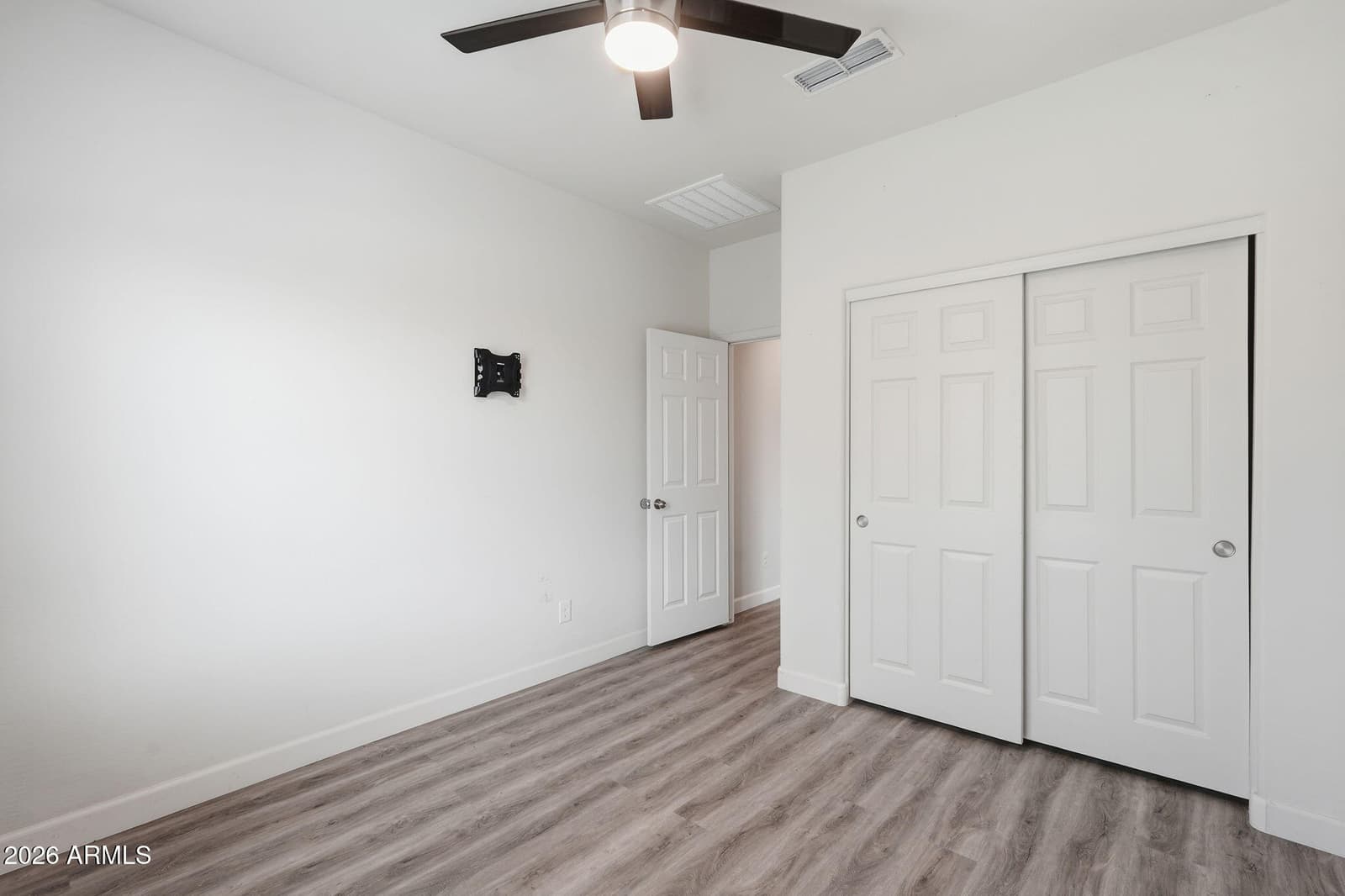 11204 W MOBILE Lane, Tolleson, AZ 85353 — photo 10 of 26