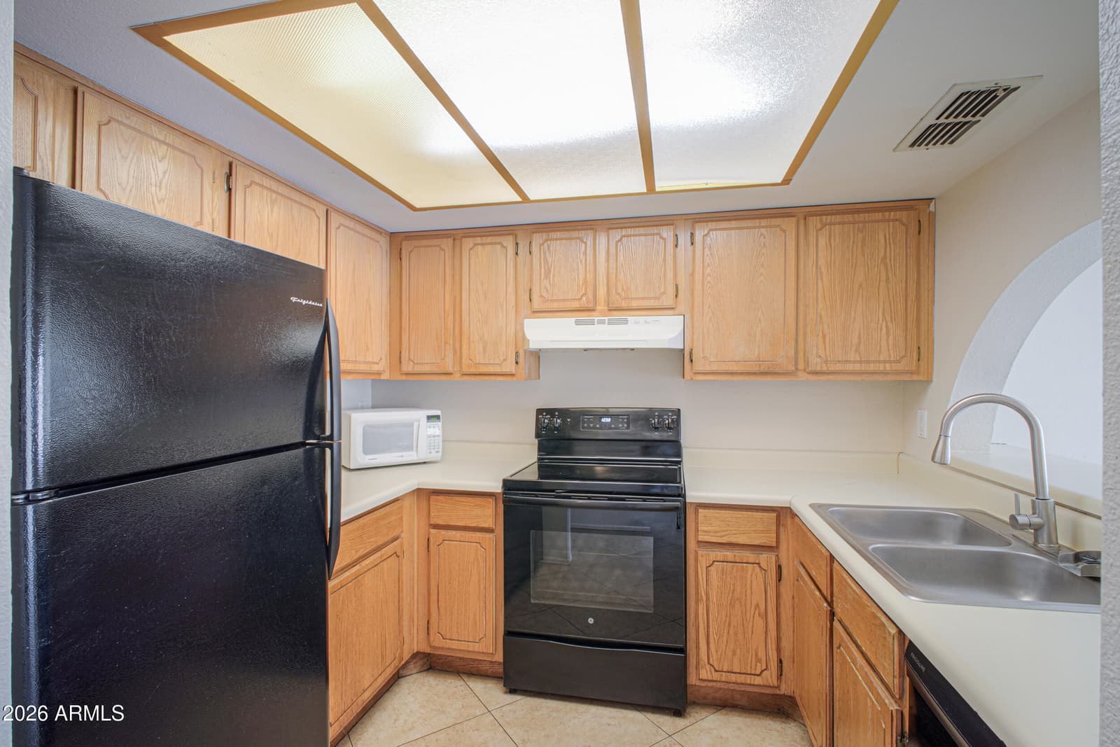 609 W 14TH Street, Tempe, AZ 85281 — photo 8 of 25