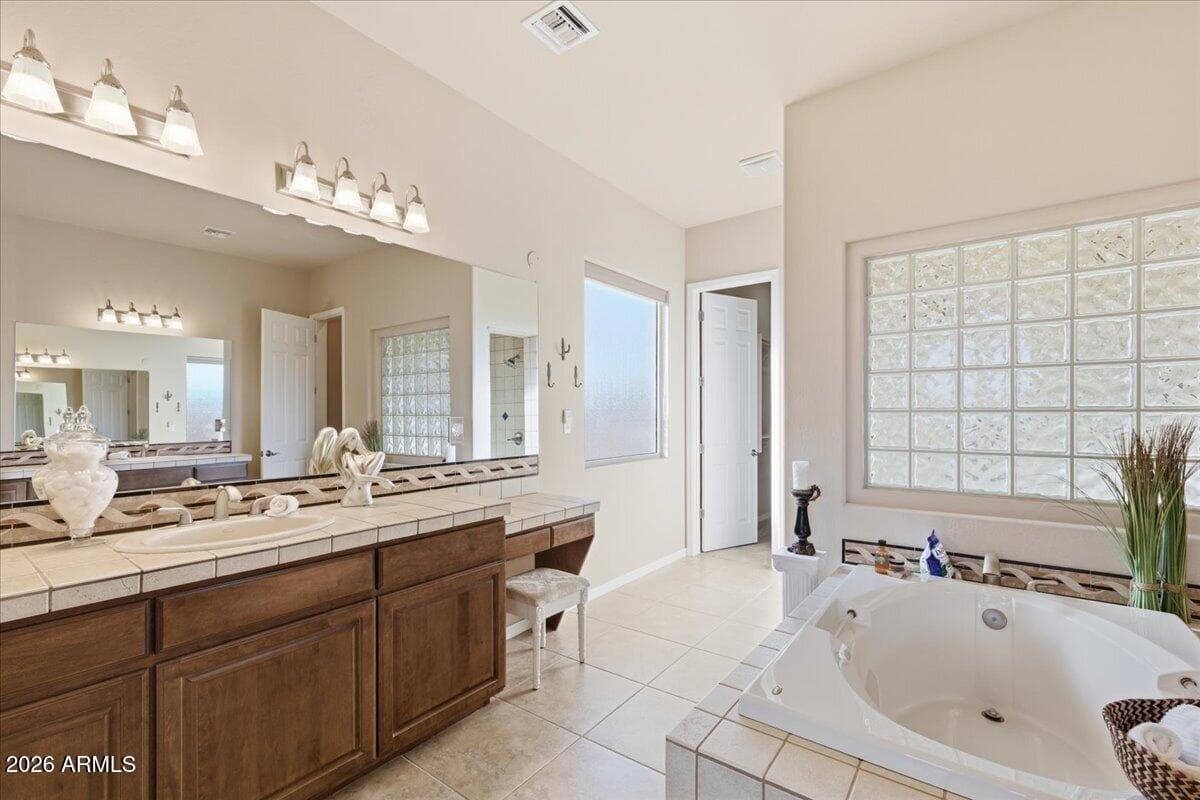39410 N 7TH Street, Phoenix, AZ 85086 — photo 47 of 81