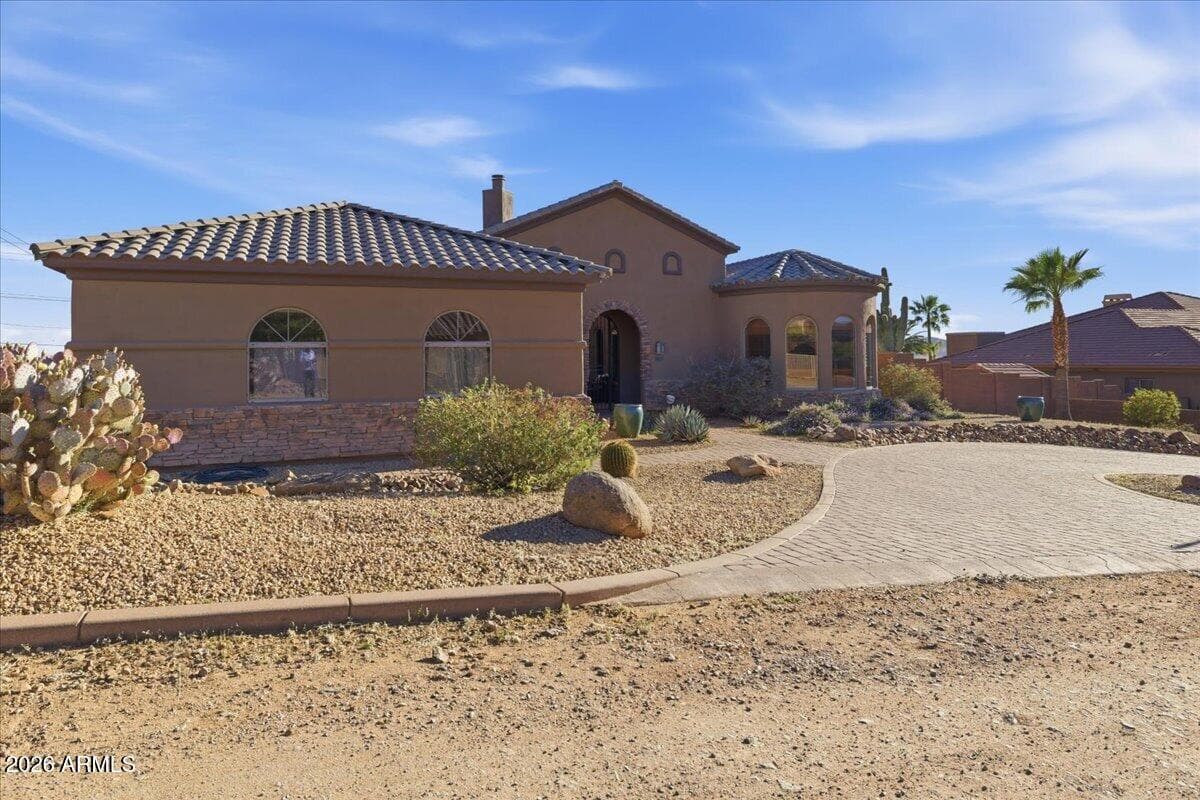39410 N 7TH Street, Phoenix, AZ 85086 — photo 2 of 81