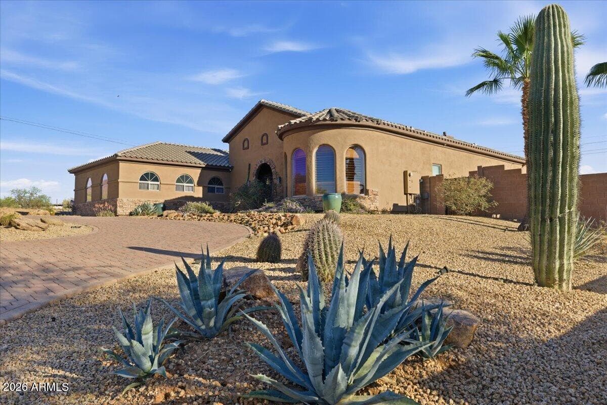 39410 N 7TH Street, Phoenix, AZ 85086 — photo 3 of 81