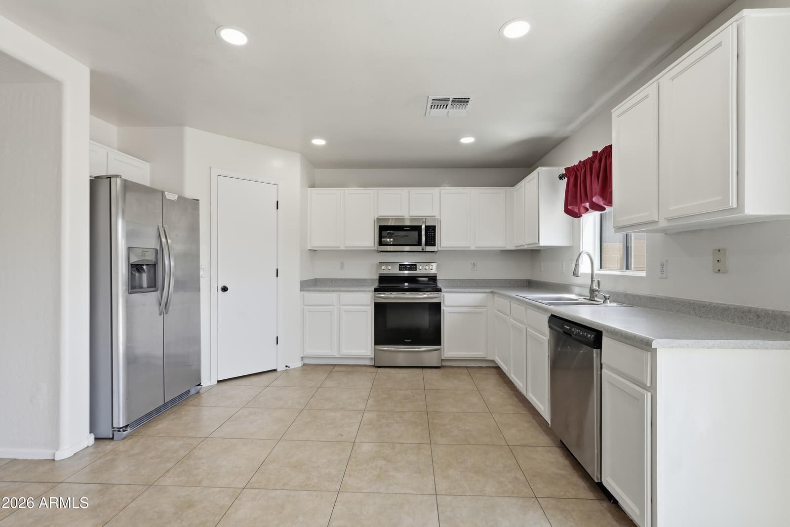 2505 E SAN MANUEL Road, San Tan Valley, AZ 85143 — photo 12 of 34