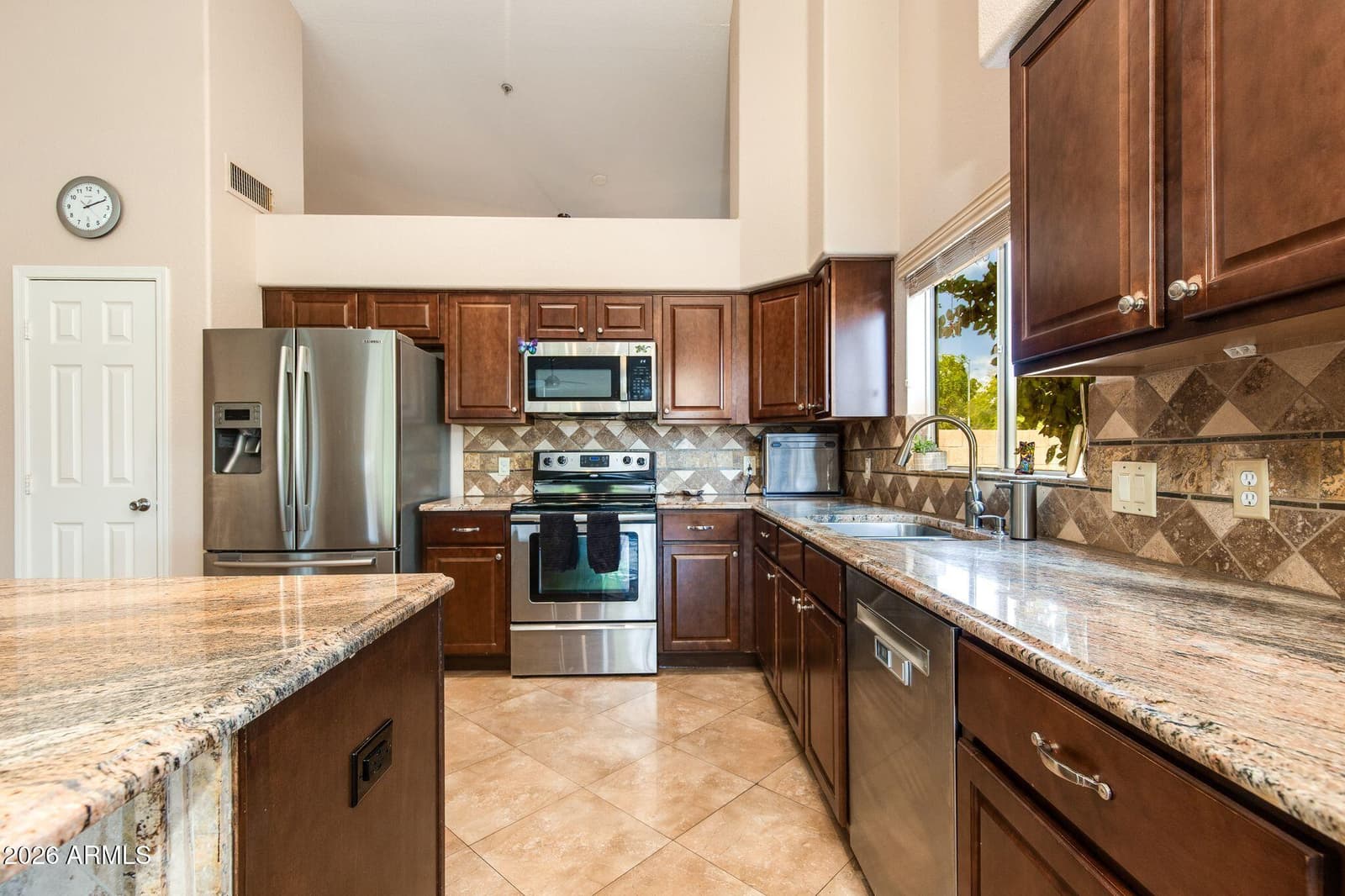 4531 E DANBURY Road, Phoenix, AZ 85032 — photo 8 of 31