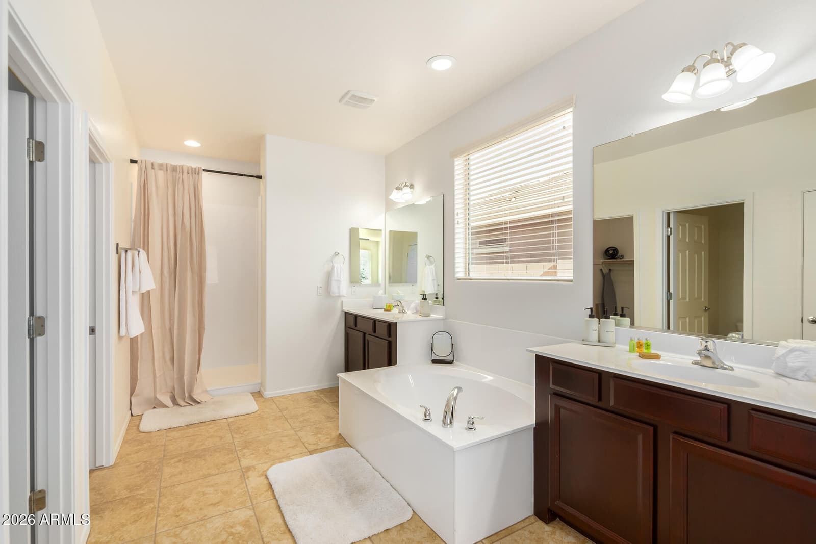 2499 W DAPPLE GRAY Court, San Tan Valley, AZ 85144 — photo 17 of 30