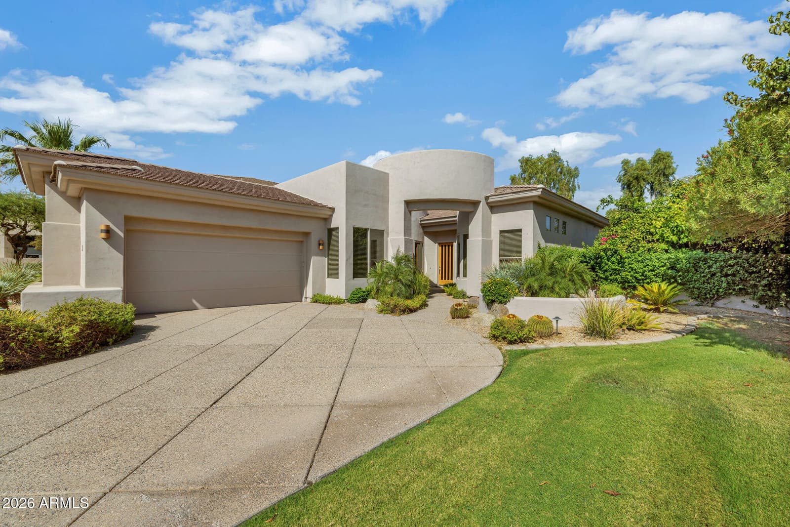 8745 N 73RD Way, Scottsdale, AZ 85258 — photo 1 of 72