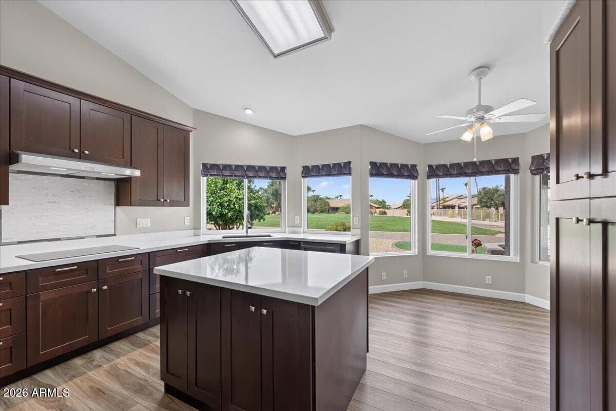 18918 N 88TH Drive, Peoria, AZ 85382 — photo 3 of 57