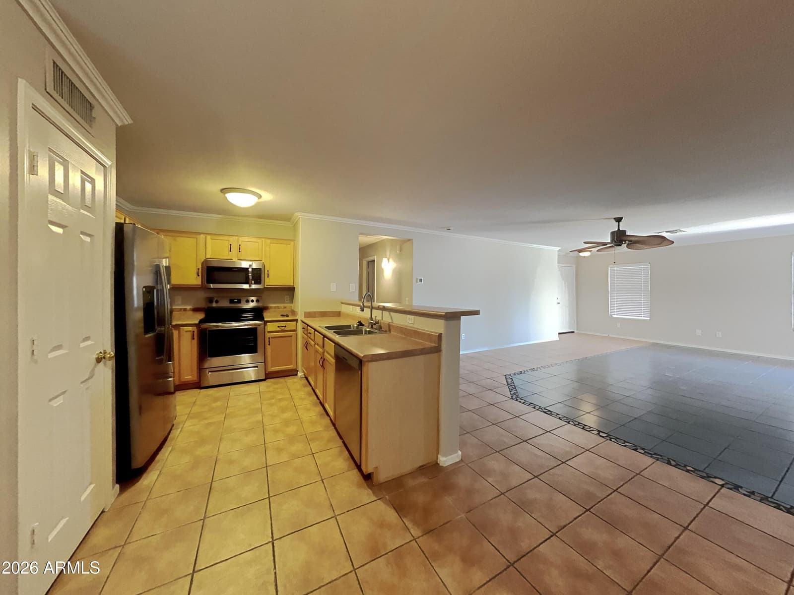14213 N 126TH Avenue, El Mirage, AZ 85335 — photo 5 of 15