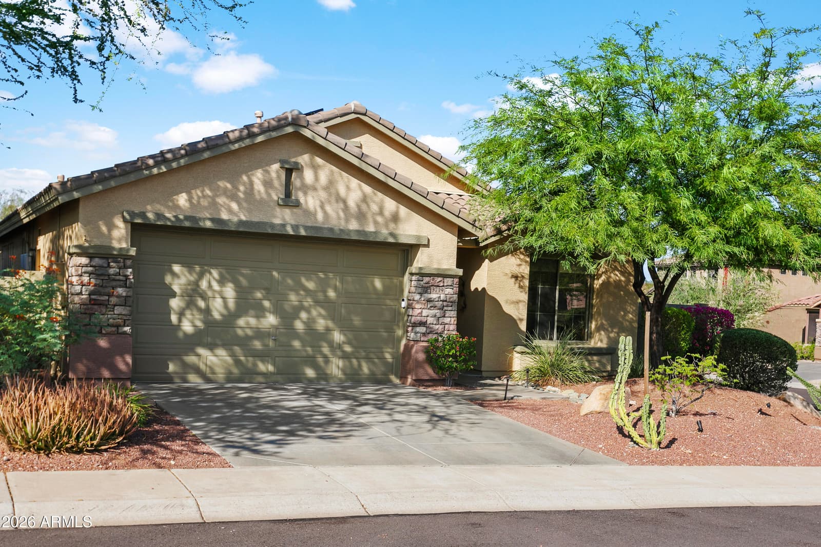 3719 W CARTIER Court, Anthem, AZ 85086 — photo 2 of 30
