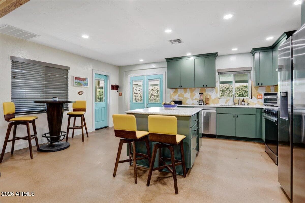 7010 N 11TH Place, Phoenix, AZ 85020 — photo 5 of 15