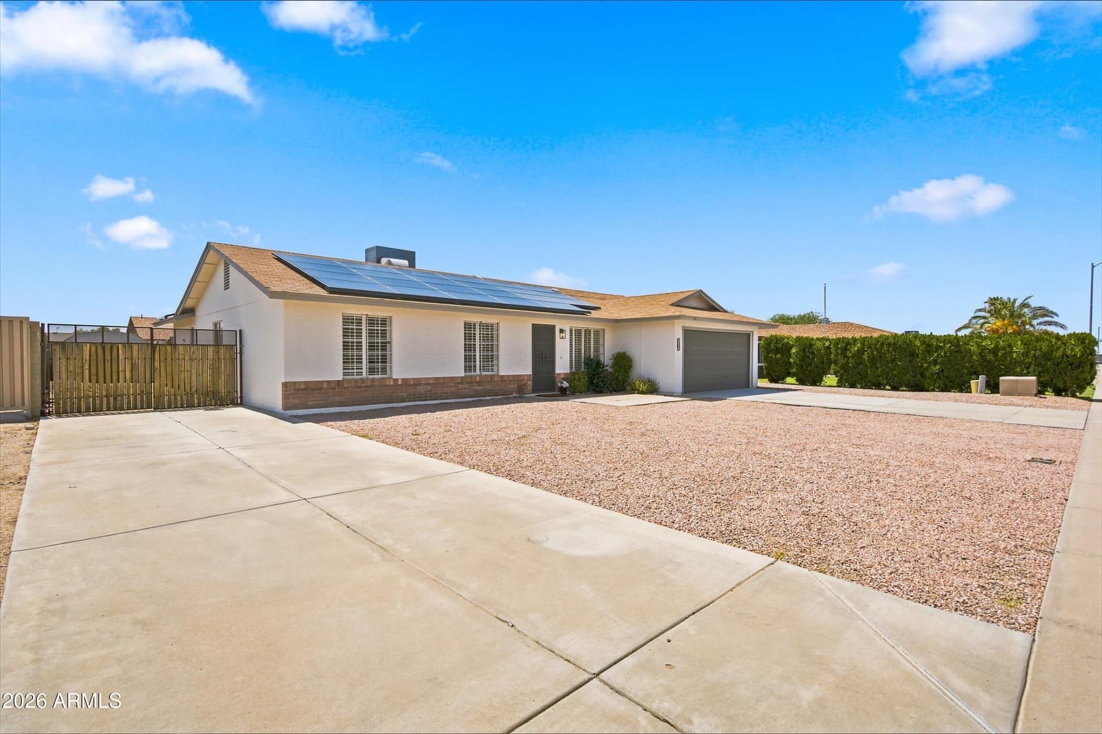 7945 W GREER Avenue, Peoria, AZ 85345 — photo 3 of 37