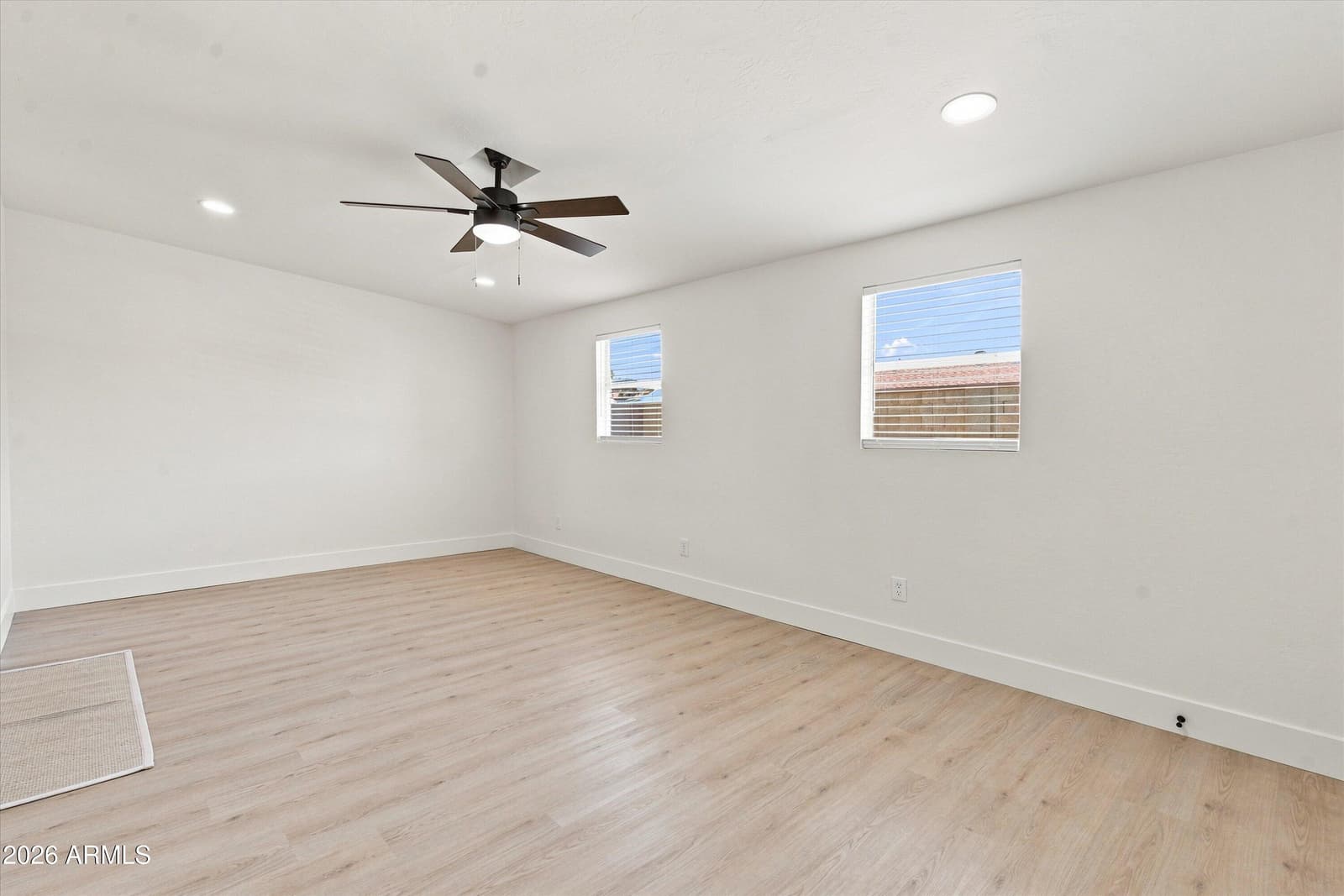 7945 W GREER Avenue, Peoria, AZ 85345 — photo 13 of 37