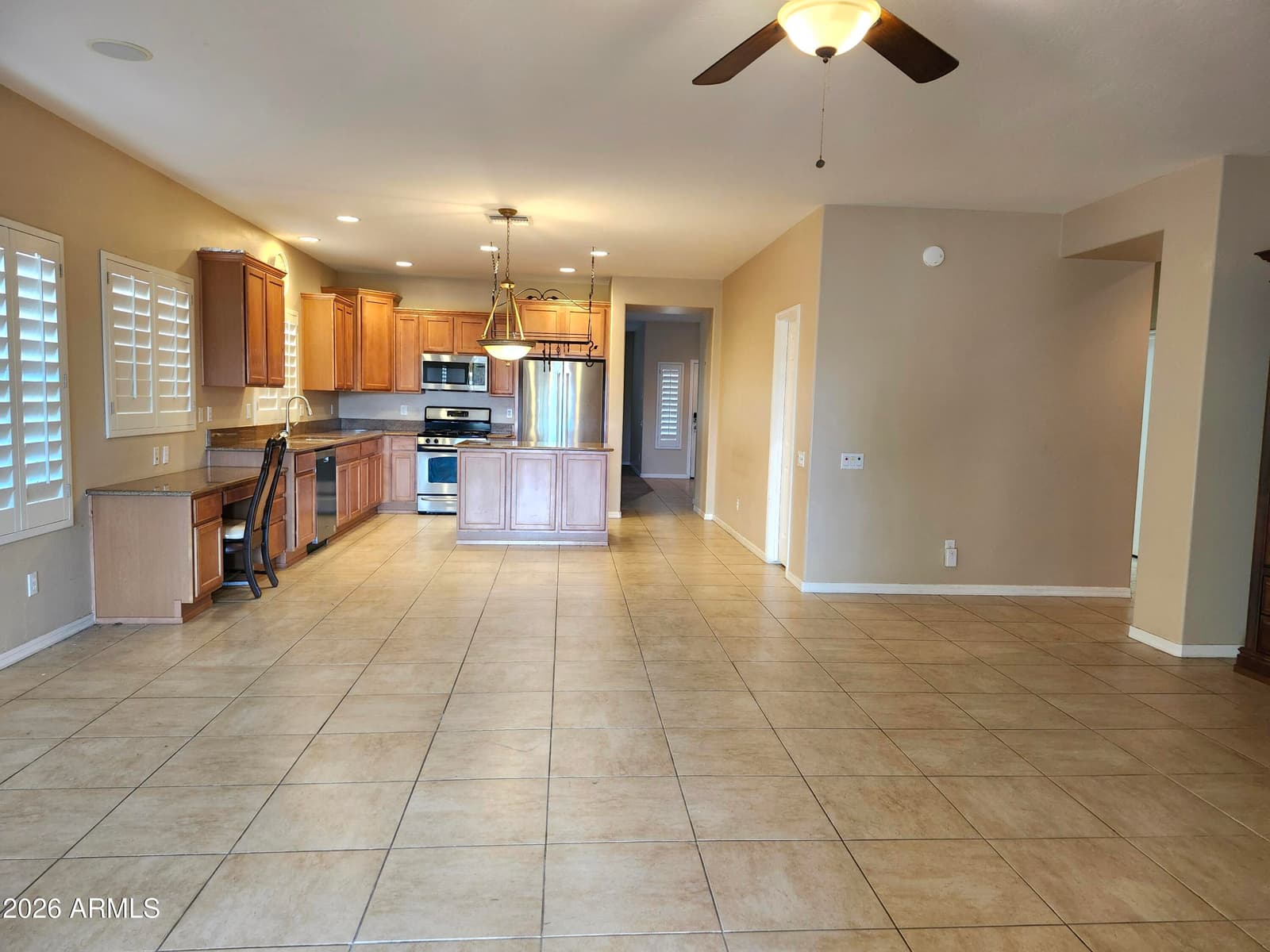 5205 W MOLLY Lane, Phoenix, AZ 85083 — photo 3 of 24