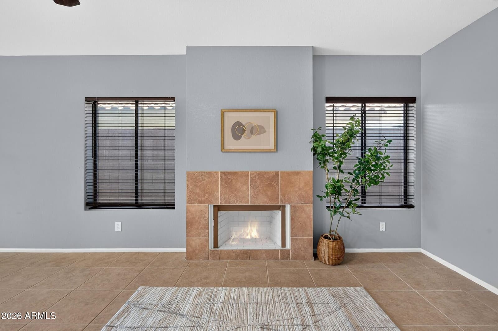 39 E LA VIEVE Lane, Tempe, AZ 85284 — photo 14 of 48