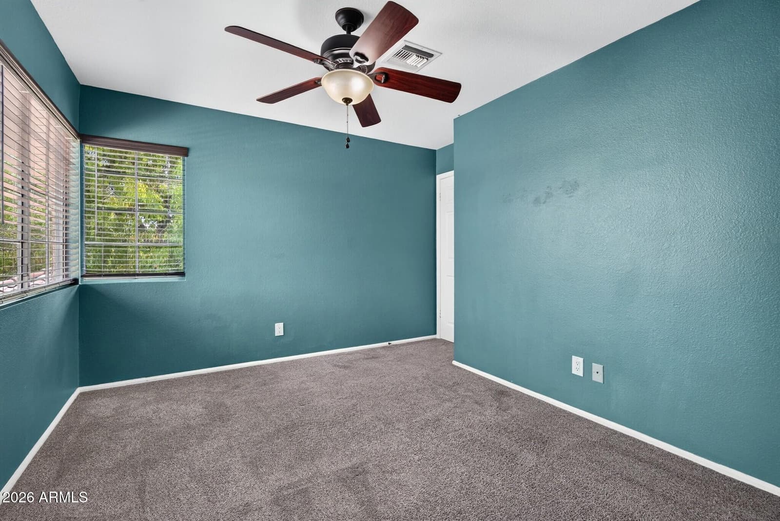 39 E LA VIEVE Lane, Tempe, AZ 85284 — photo 35 of 48