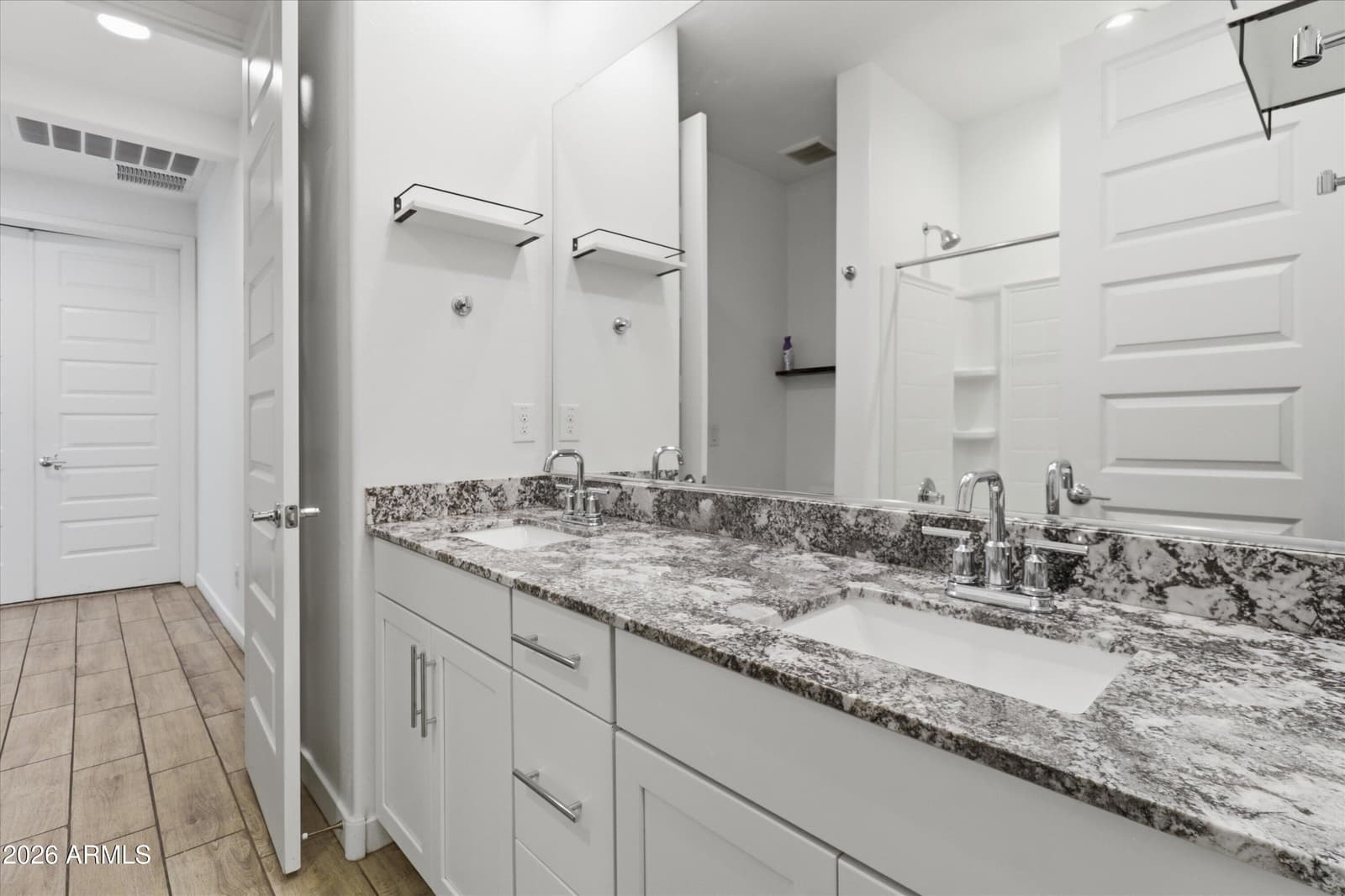 2544 W Hidalgo Avenue, Phoenix, AZ 85041 — photo 14 of 24