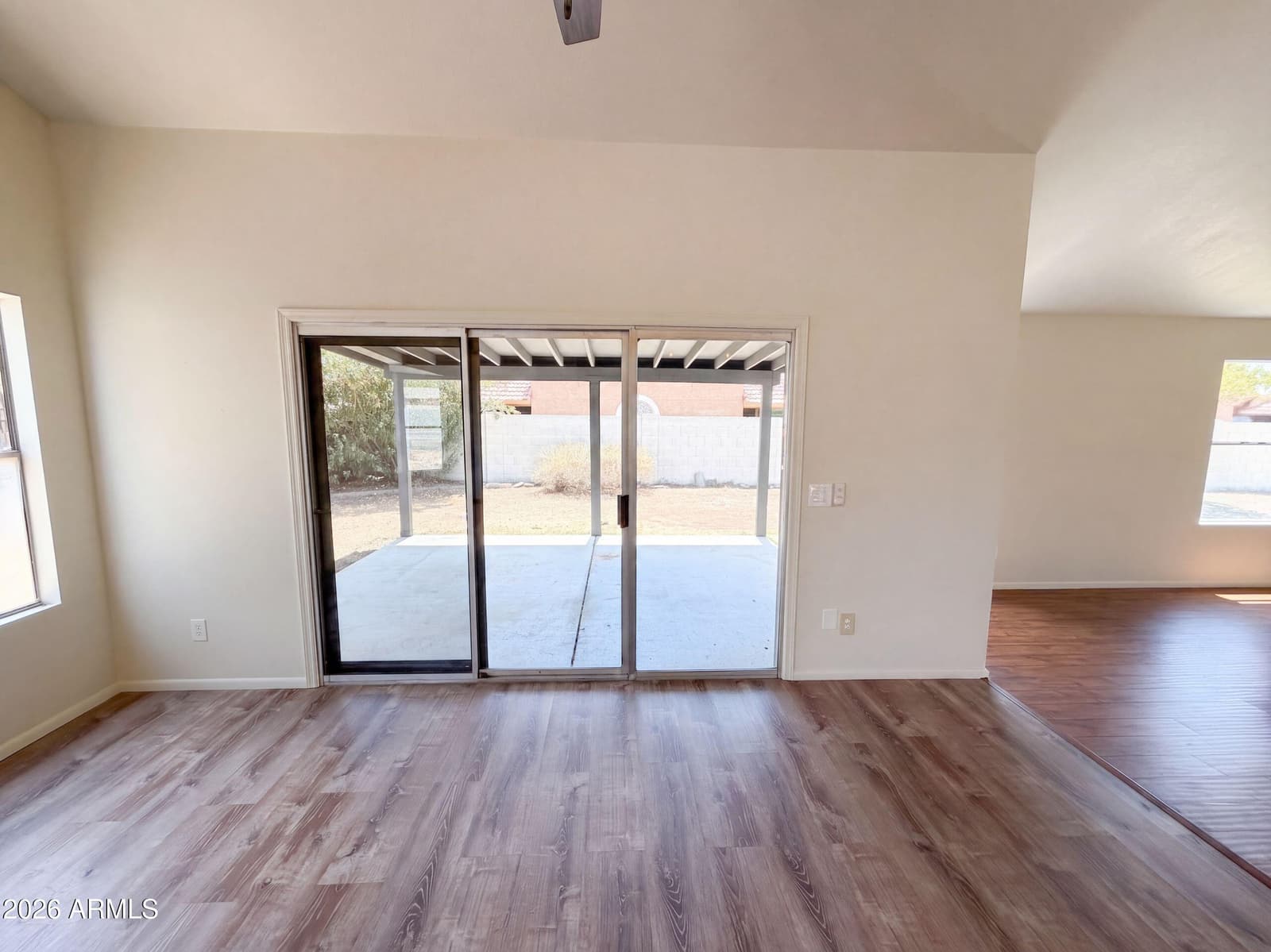 615 W MONTOYA Lane, Phoenix, AZ 85027 — photo 7 of 28