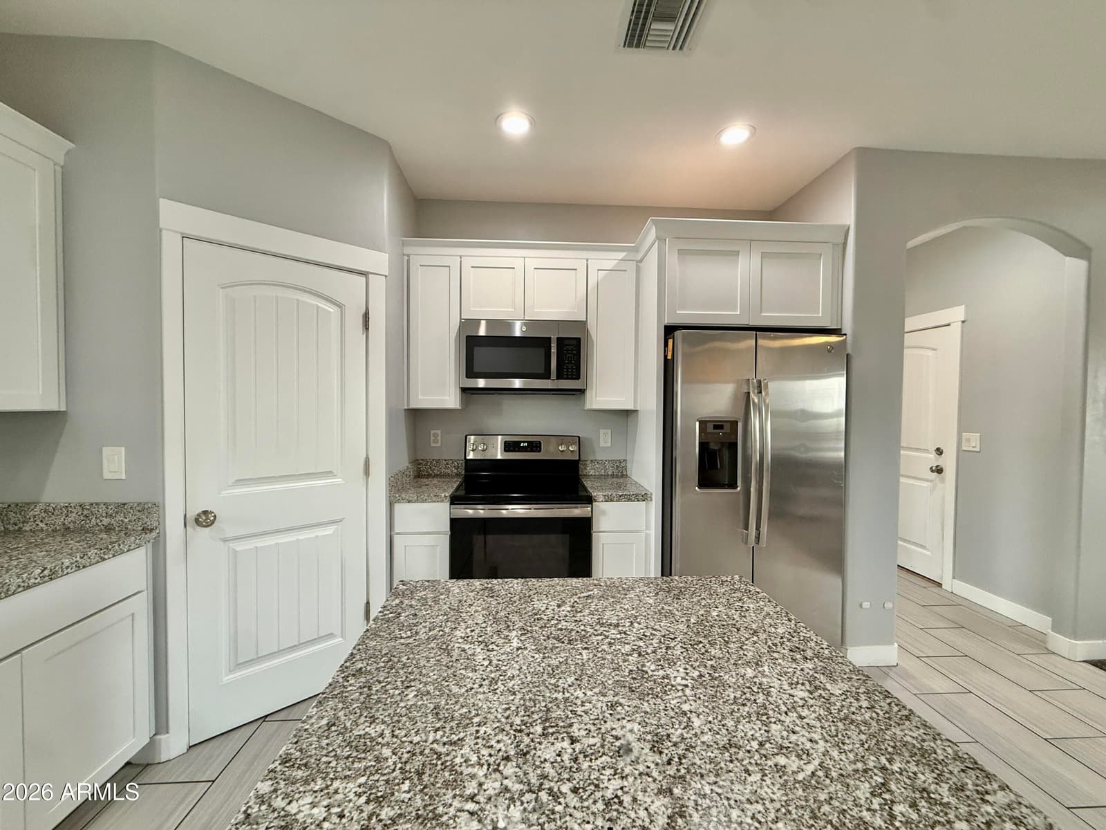 1826 N Porter Lane, Thatcher, AZ 85552 — photo 9 of 24