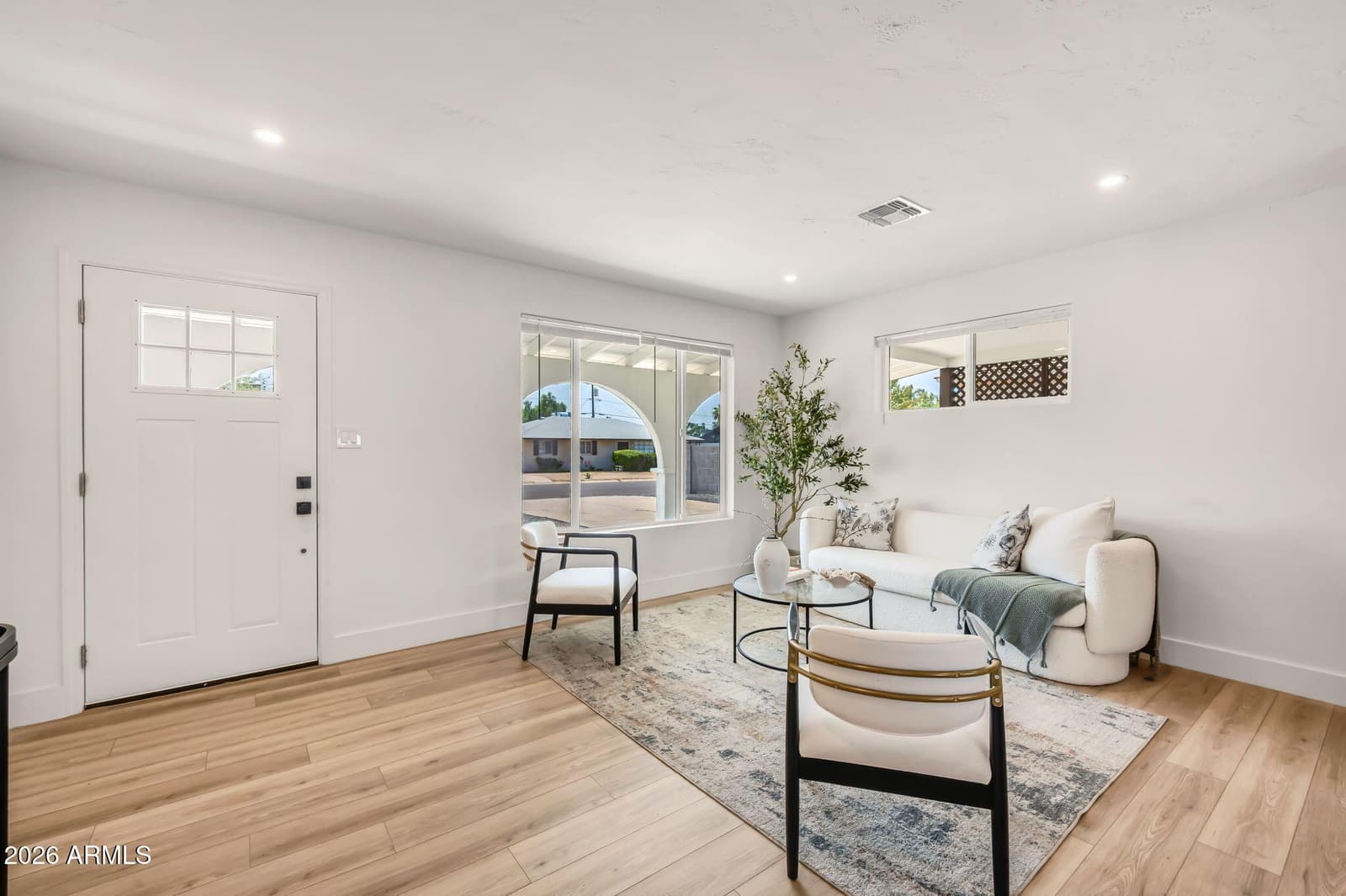 4902 E GRANADA Road, Phoenix, AZ 85008 — photo 8 of 45