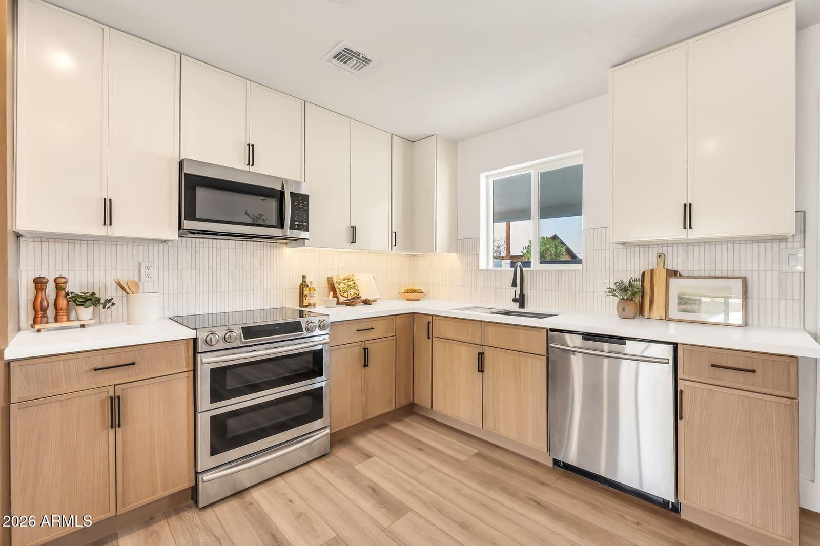 4902 E GRANADA Road, Phoenix, AZ 85008 — photo 10 of 45