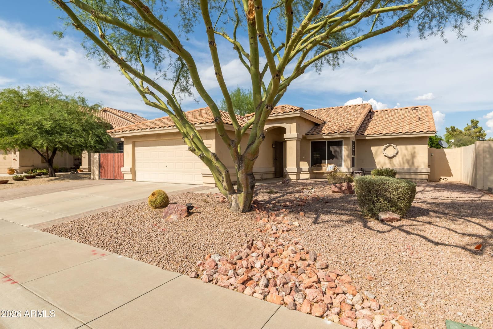 22527 N 74TH Avenue, Glendale, AZ 85310 — photo 3 of 29