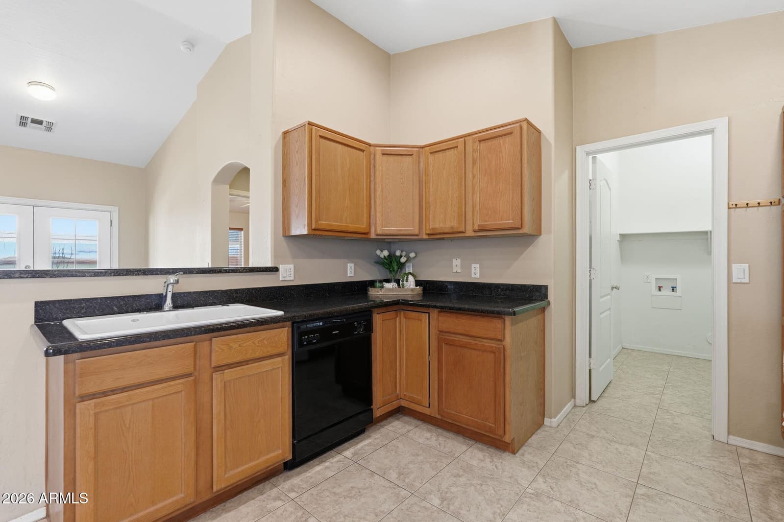 8390 W CORONADO Drive, Arizona City, AZ 85123 — photo 12 of 35