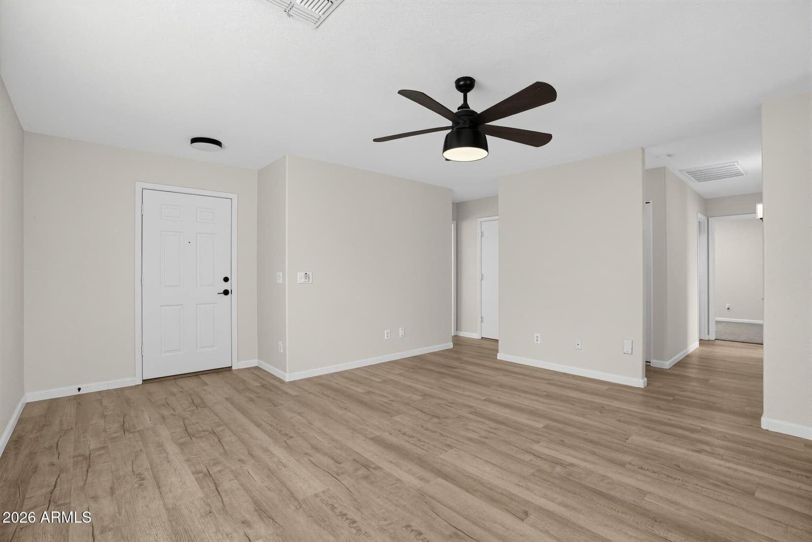 5711 N 73RD Drive, Glendale, AZ 85303 — photo 8 of 17