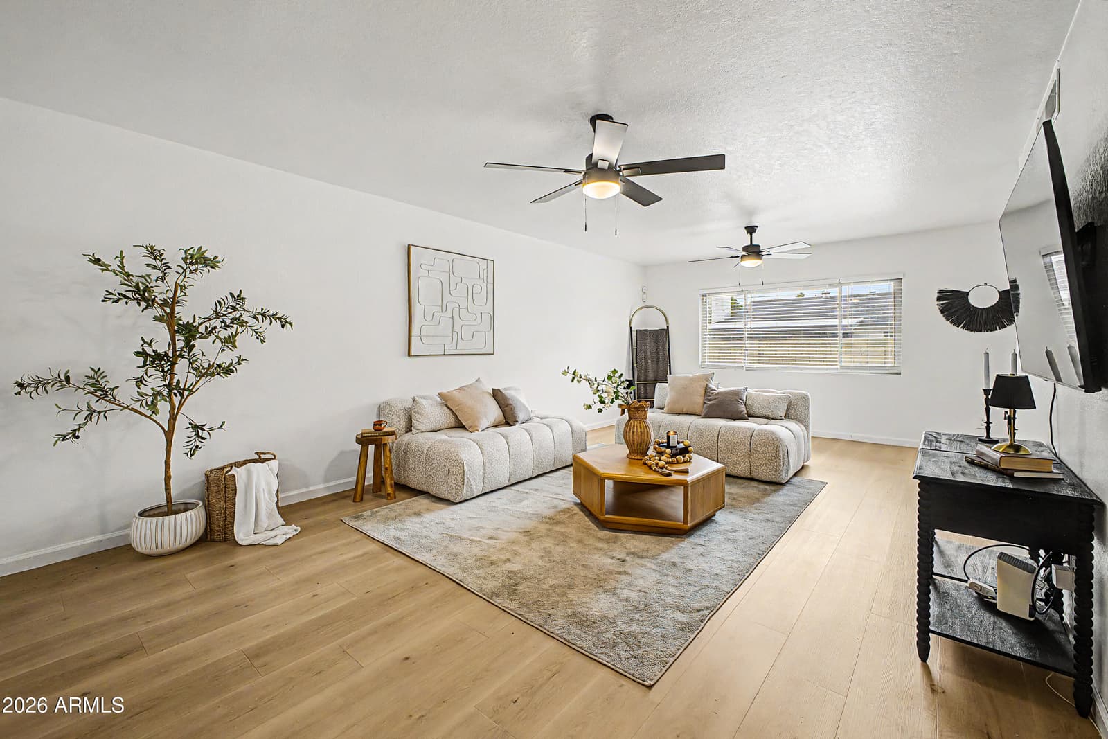5432 W Dahlia Drive, Glendale, AZ 85304 — photo 1 of 28