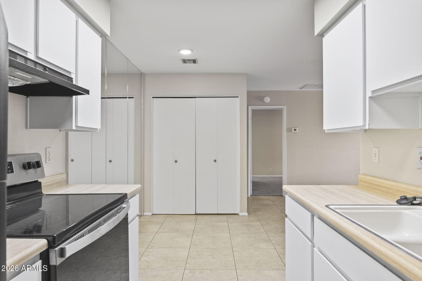 312 W YUKON Drive 2, Phoenix, AZ 85027 — photo 12 of 20