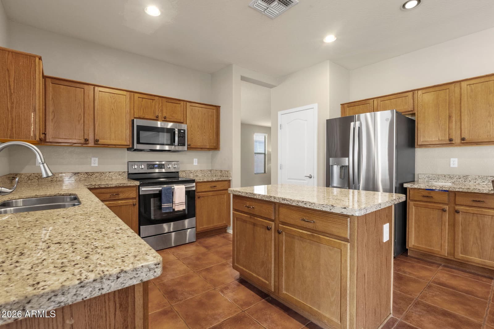 16660 N 174TH Avenue, Surprise, AZ 85388 — photo 4 of 45